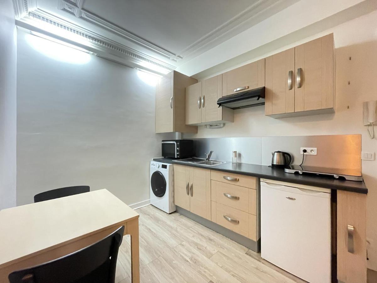 Appartement Quartier Hotel De Ville Free Netflix Paris Exterior photo