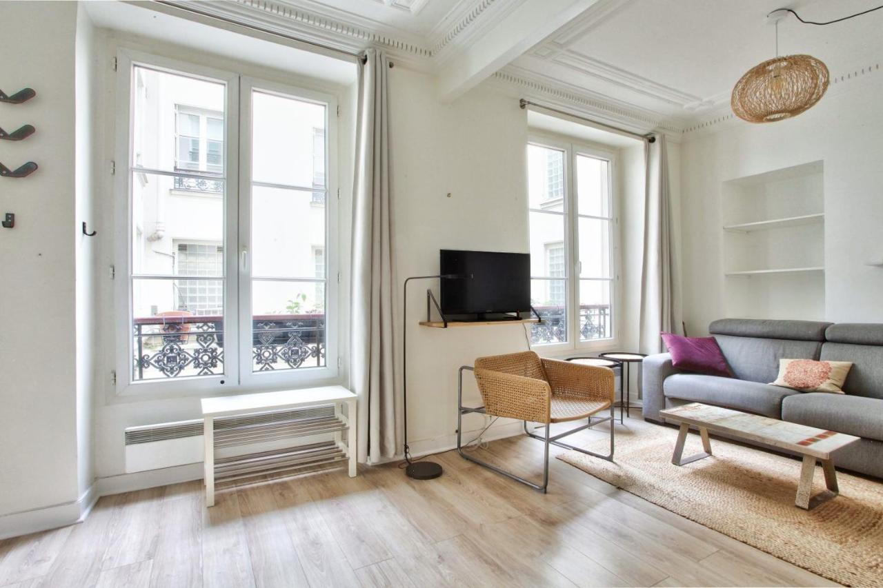 Appartement Quartier Hotel De Ville Free Netflix Paris Exterior photo