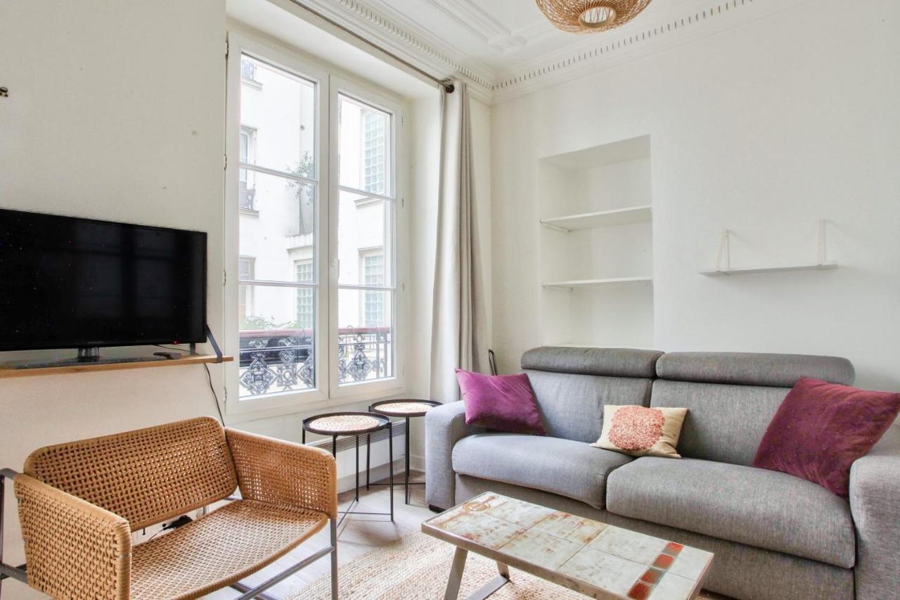 Appartement Quartier Hotel De Ville Free Netflix Paris Exterior photo