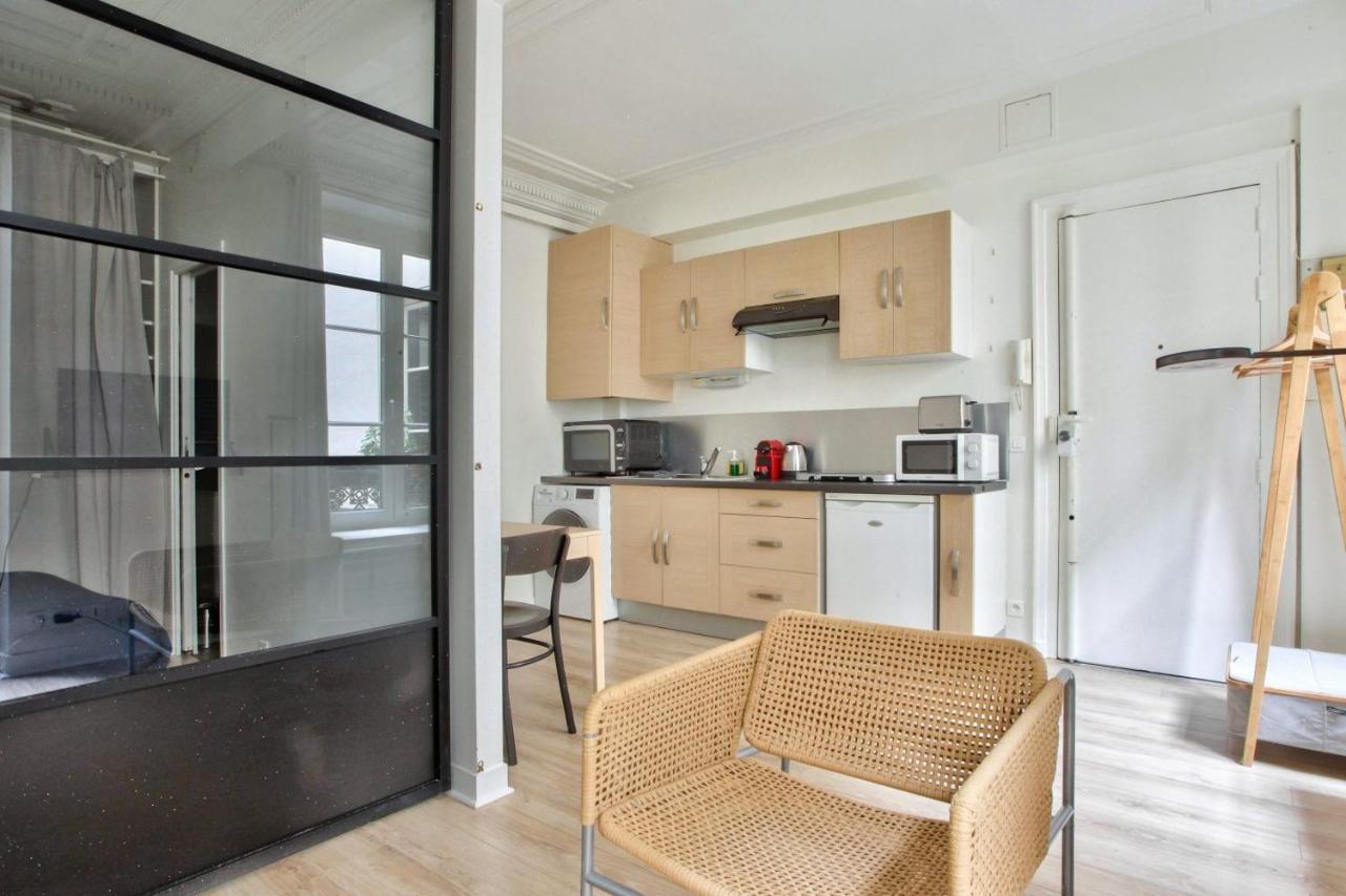 Appartement Quartier Hotel De Ville Free Netflix Paris Exterior photo